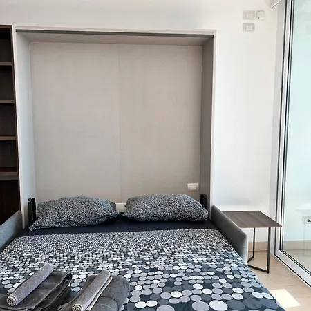 Eurosky Apartment *